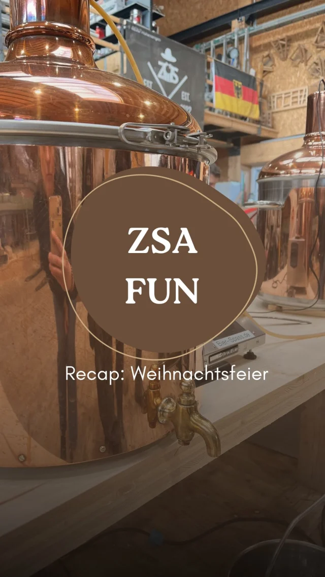 | Teamwork |

Was als Weihnachtsfeier begann, ist jetzt in der Flasche…und schmeckt dann hoffentlich auch 😉

#Handwerk #weihnachtsfeier #recap #bierbrauen #bierliebe